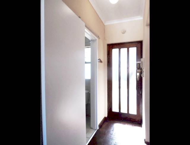 1 bed property to rent in ROSEBANK